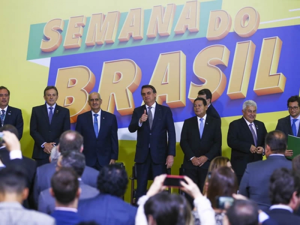 Governo lança campanha comercial Semana do Brasil
