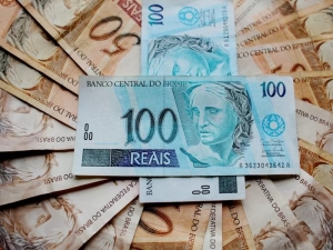 Confiança do Empresário do Comércio Sobe 0,8% em Novembro