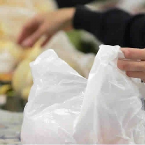 Governo do estado proíbe sacolas plásticas no comércio fluminense