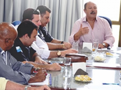 Reunião sobre Segurança Pública em Nova Iguaçu na CDL