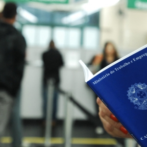 CNDL e SPC Brasil projetam 59,2 mil vagas no comércio e serviços para o fim e ano